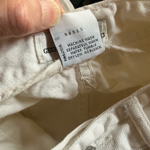 Vtg 80s white high waist Guess jeans - Picture 4 of 16